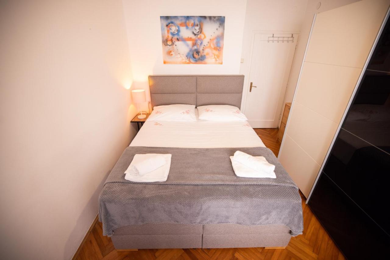 Gof Apartment Zara Esterno foto